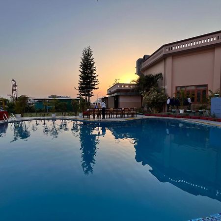 Hotel Padmini Palace Rāni Pokhri Εξωτερικό φωτογραφία