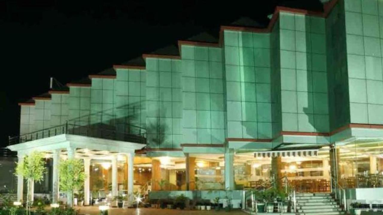 Hotel Padmini Palace Rāni Pokhri Εξωτερικό φωτογραφία