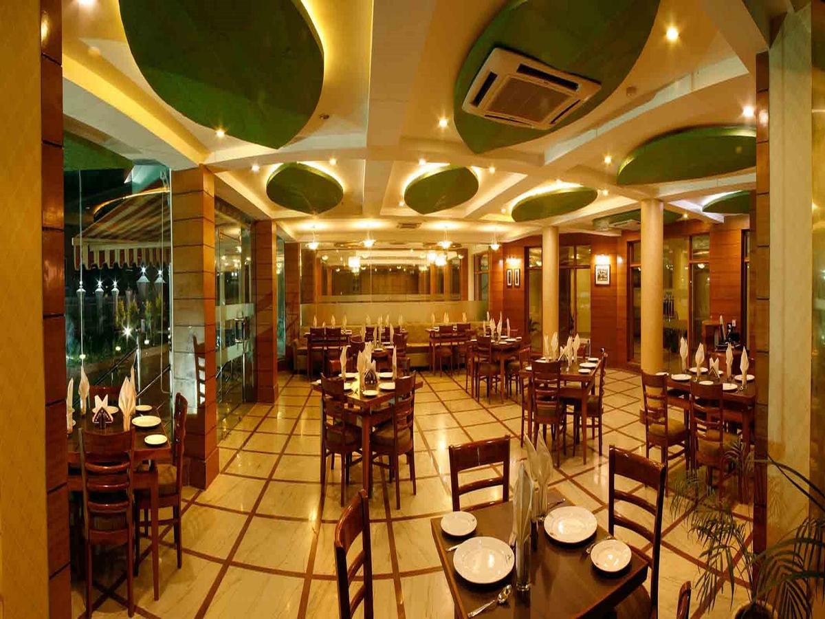 Hotel Padmini Palace Rāni Pokhri Εξωτερικό φωτογραφία